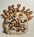Medaile škole za kolekci keramiky: kolektivní práce dětí „U stolu“ (7-13 let), ZUŠ Fr. Kmocha, Kolín II, Česká republika